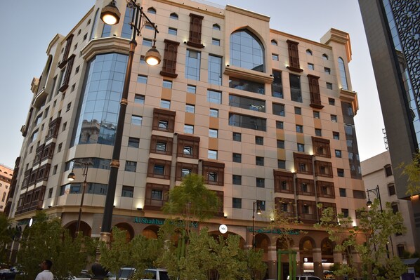 Front of property - Grand AL-Shahbaa (Madinah)