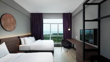 Deluxe Room Sea View | In-room safe, desk, free WiFi, bed sheets
