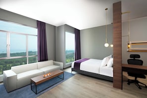 1 bedroom, in-room safe, desk, free WiFi