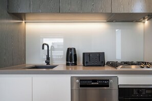Fridge, microwave, oven, stovetop