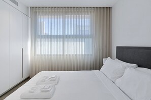 1 chambre, bureau, fer et planche à repasser, Wi-Fi gratuit