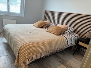 3 bedrooms, desk, iron/ironing board, travel cot - Vacation home 300 m from the sea St Denis D'oleron (Saint-Denis-d'Oléron)