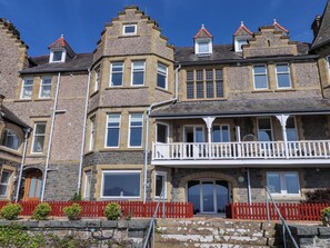 Exterior - Menai View (Menai Bridge)