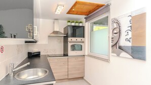 Private kitchen - Holiday home Stjepanovic (Vir)