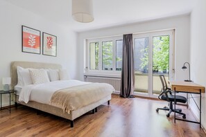 2 quartos, ferros/tábuas de passar roupa, Wi-Fi, roupa de cama