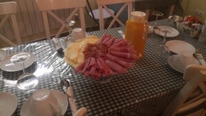 Room, 1 Bedroom, City View | Dining room - Room-the Way Hotel Molinaseca Double or (Molinaseca)