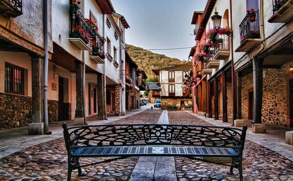 Room, 1 Bedroom, City View | Exterior - Room-the Way Hotel Molinaseca Double or (Molinaseca)