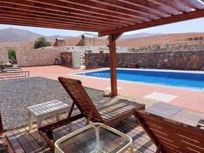 บ้านพัก, 2 ห้องนอน, สูบบุหรี่ได้, สระว่ายน้ำส่วนตัว | สระว่ายน้ำ | สระว่ายน้ำกลางแจ้ง