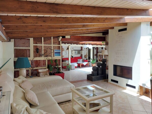 Maison, 2 chambres, fumeur, piscine privée | Salle de séjour