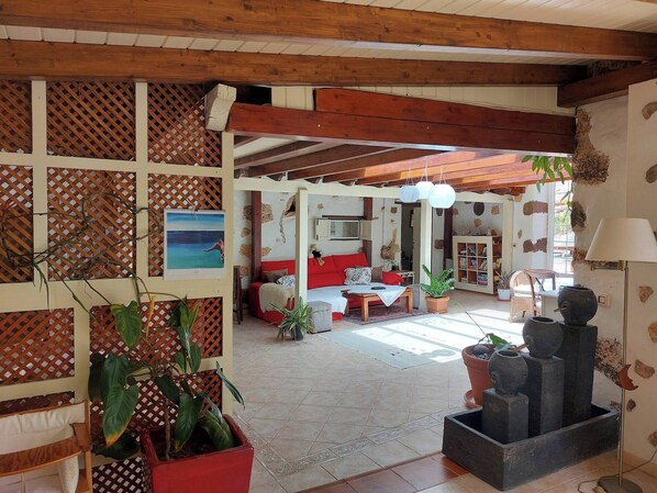 หนังสือ