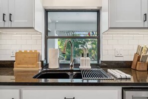 Exterior - The Tropical Retreat (Sarasota)