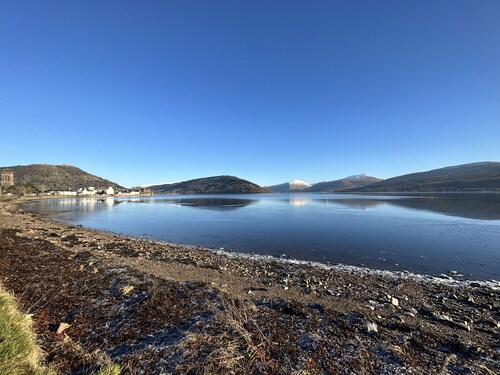 Cosy Cottage in Inveraray with Fantastic Loch Views and Wood Burner - 1 King, 1 Double Bedroom