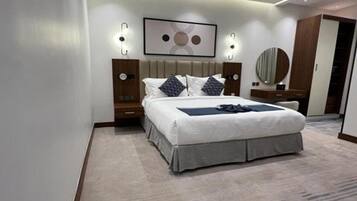 1 bedroom, desk, free WiFi, bed sheets