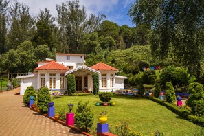 Front of property - goSTOPS Ooty (Ooty)