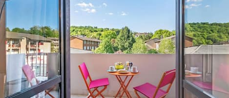 Standard Apartment, Multiple Bedrooms (La Dolce Laveno) | Outdoor dining