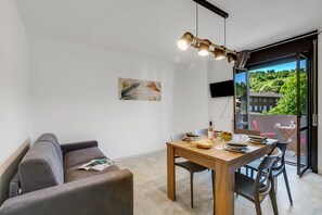 Appartement Standard, plusieurs chambres (La Dolce Laveno) | Restauration