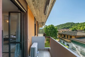Standard Apartment, Multiple Bedrooms (La Dolce Laveno) | Property grounds