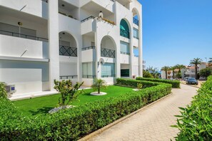 Apartment, 1 Bedroom, Balcony, Pool View | Exterior - Cozy Porches Senhora da Rocha (Lagoa)