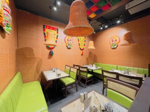 Restaurant - Srimad Hotel (Ujjain)
