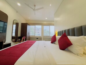 Executive Room | Free WiFi, bed sheets - Srimad Hotel (Ujjain)
