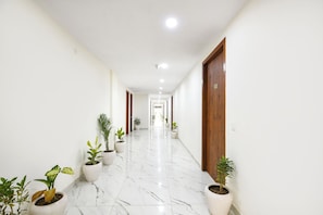 Lobby - Fabhotel Evergreen (Faridabad)