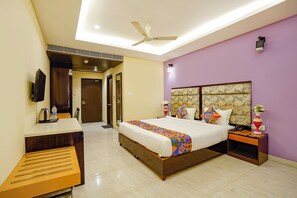 Premium Room | Egyptian cotton sheets, premium bedding, in-room safe, free WiFi