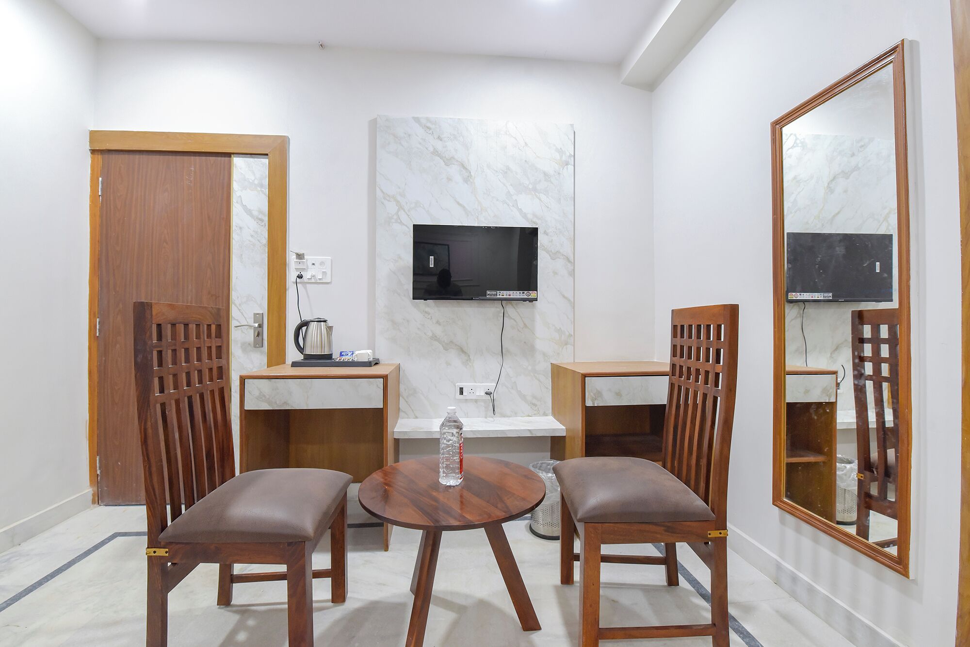 Sengetøy i egyptisk bomull, sengetøy av topp kvalitet og safe på rommet