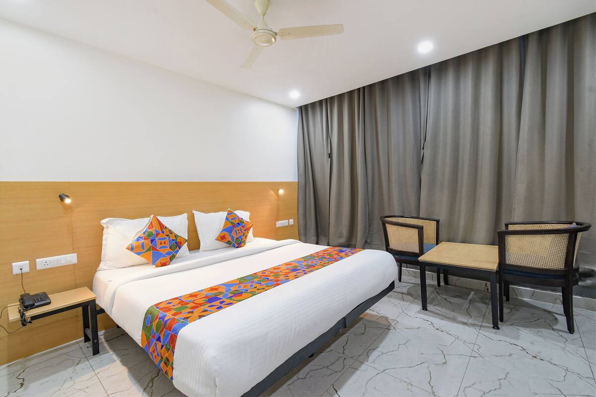 Kamar Keluarga | Seprai katun Mesir, seprai premium, brankas, dan Wi-Fi gratis