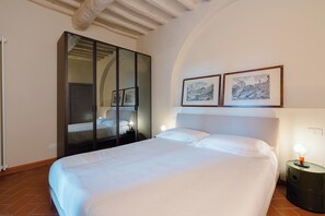 Free cribs/infant beds, free WiFi, bed sheets - Casa Riccimballa (Impruneta)