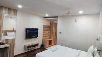 Habitación básica doble, vistas a la ciudad | 1 dormitorio y wifi gratis