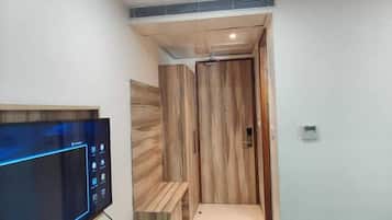 Habitación básica doble, vistas a la ciudad | 1 dormitorio y wifi gratis