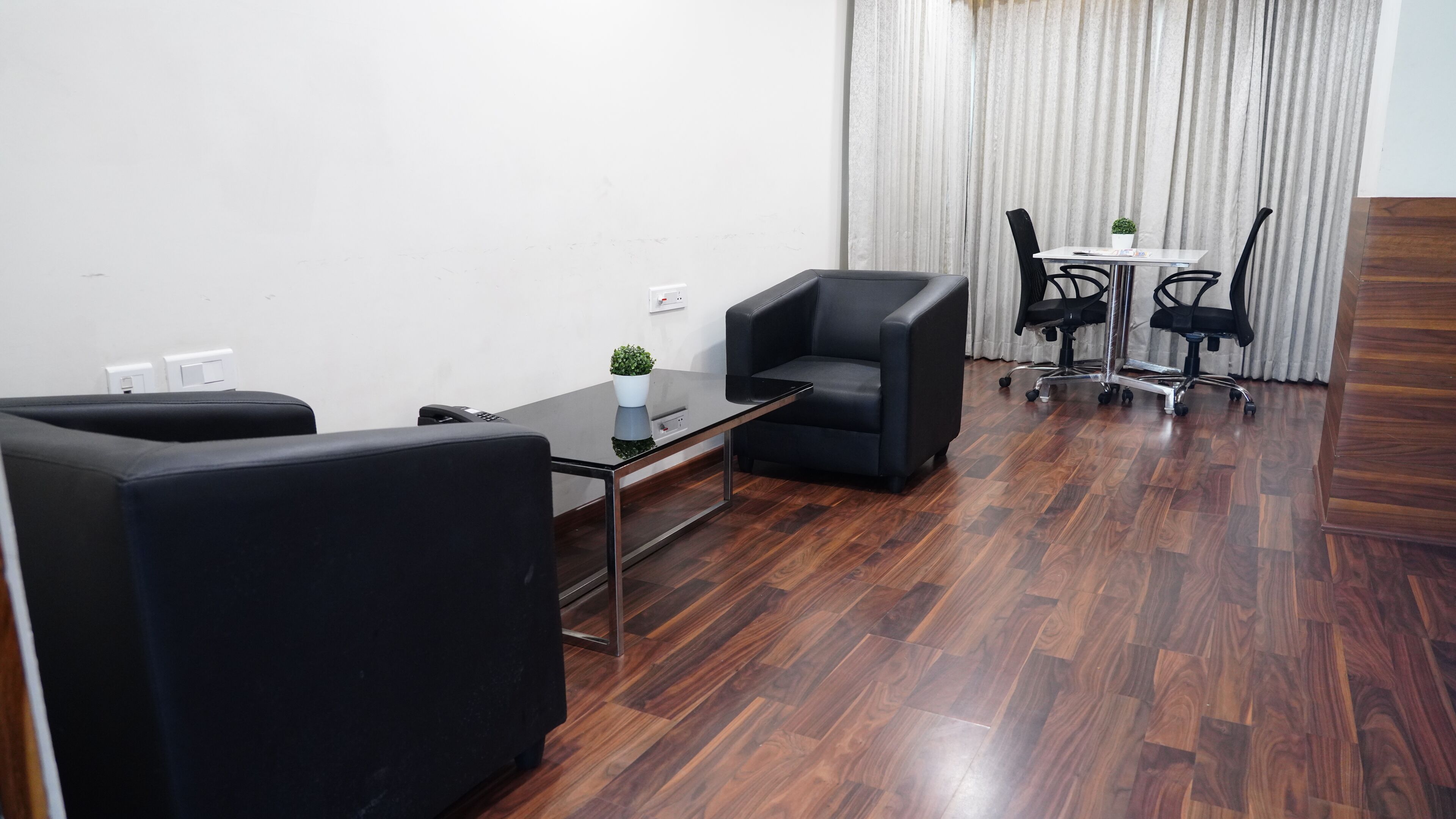 Basic Suite, City View | Free WiFi