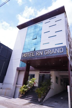Exterior - HOTEL RN GRAND (Vijayawada)