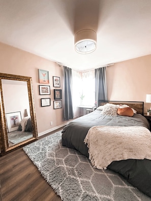 3 chambres, fer et planche Ă repasser, Wi-Fi, literie fournie