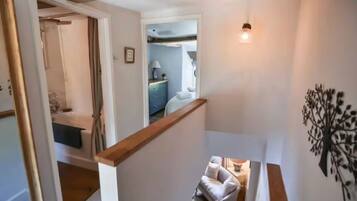 House, Garden View | 1 bedroom, iron/ironing board, free WiFi