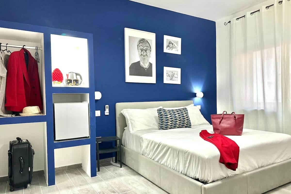 Design Townhome, Courtyard View | 1 bilik tidur, peti besi dalam bilik, meja, Wi-fi percuma