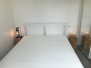 3 chambres, fer et planche à repasser, Wi-Fi
