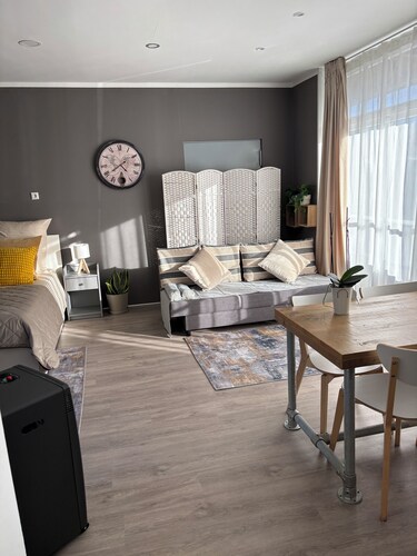 Authentic Travellers Suite