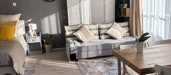 Authentic Travellers Suite