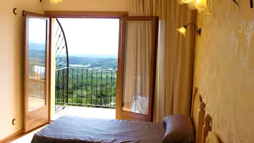 6 Schlafzimmer, Bügeleisen/Bügelbrett, kostenloses WLAN, Bettwäsche