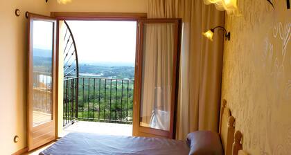 Country House 'Joan' with Mountain View, Wi-Fi and Air Conditioning