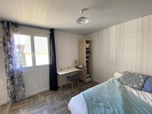 3 عدّة غرف نوم ومكواة/لوح كي وواي فاي