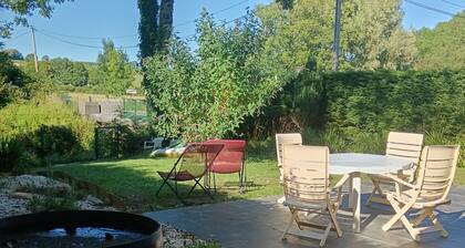 Maison indépendante, terrasse et jardin clos, idéal famille, animaux acceptés