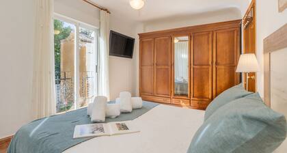 Holiday Home 'Ramirez' with Mountain Views, Private Terrace and Air Conditioning