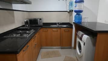 Apartment, 1 Bedroom, Smoking | Interior