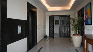 Unclassified image, 5 of 23, button - Luxurious 1bhk Apartment in Gurgaon With Shared Pool and BBQ Area (Gurugram)