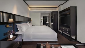 Basic Double Room, 1 King Bed, Courtyard View | Free WiFi - Chengdu Qingyang Palatio Huajian Mansion (Chengdu)