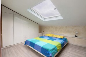 2 soverom, strykejern/-brett, wi-fi (inkludert) og sengetøy