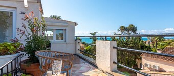 Villa 'L'escale Au Soleil' con vistas al mar, Wi-Fi y aire acondicionado