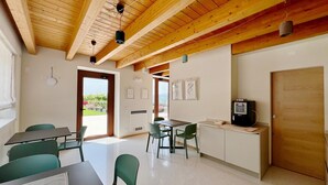 Unclassified image, 3 of 32, button - 45 m² Room with Private Bathroom – Up to 2 Guests (Illasi)